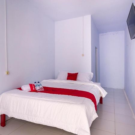 Reddoorz Syariah @ Bondowoso City Center Eksteriør billede